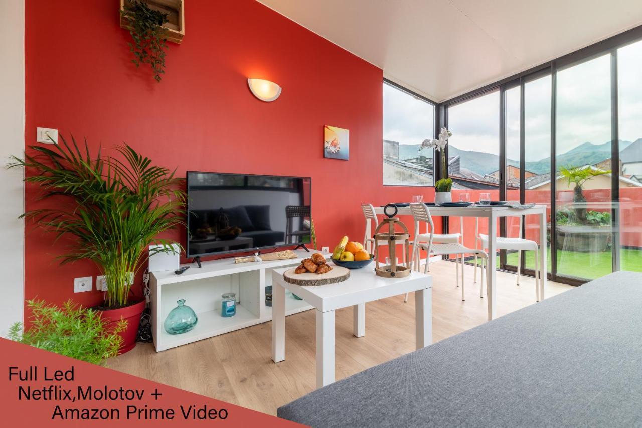 Air-Conditioned Flat With Terrace - Private & Independent - Lourdes Exterior foto